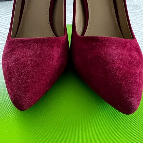 MICHAEL KORS Suede Pink Raspberry Pumps 🩷 - Picture 6 of 12